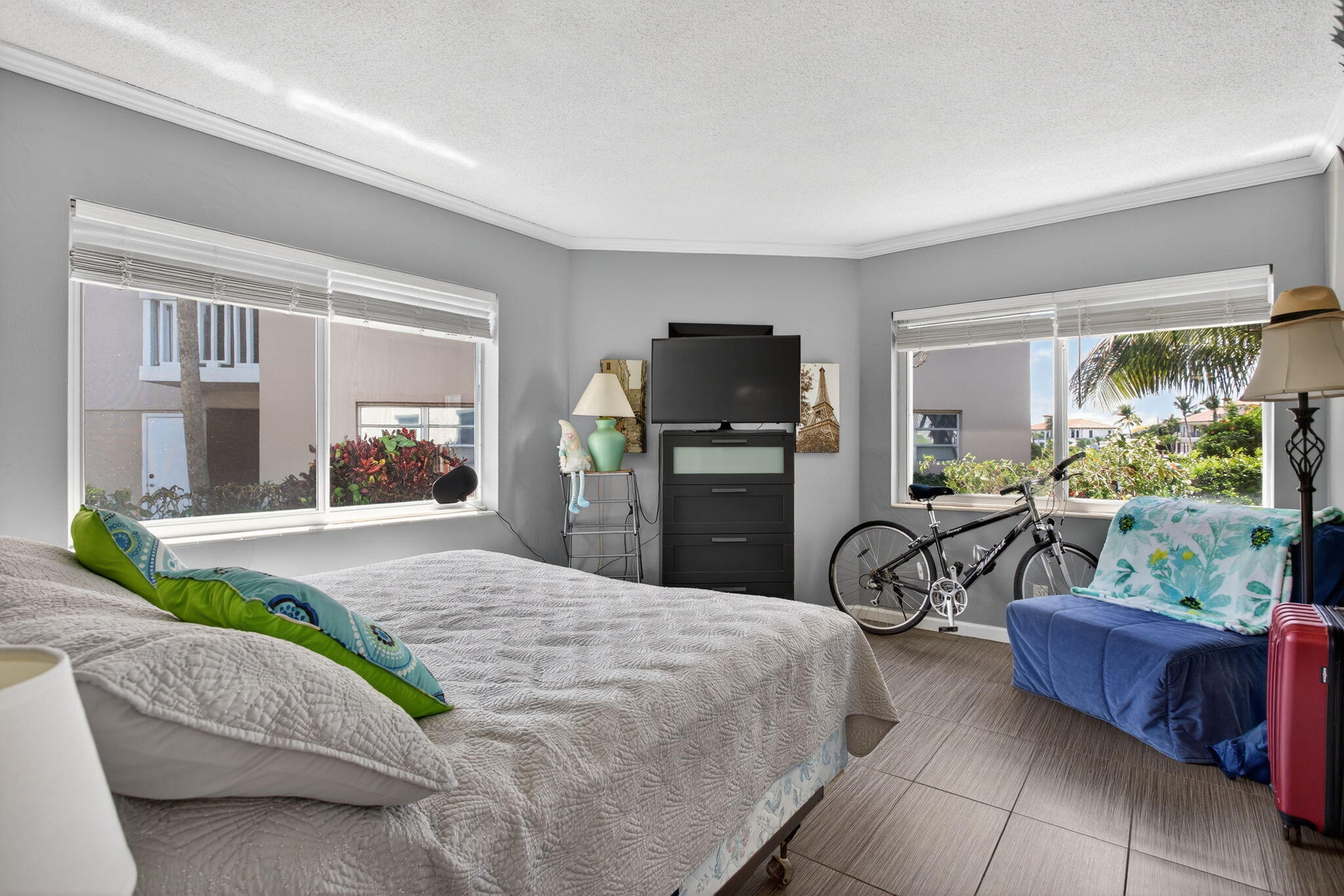 999 North Riverside Drive, Unit 2 Pompano Beach, FL 33062 - Photo 11 of 17 26-web-or-mls-999-8597