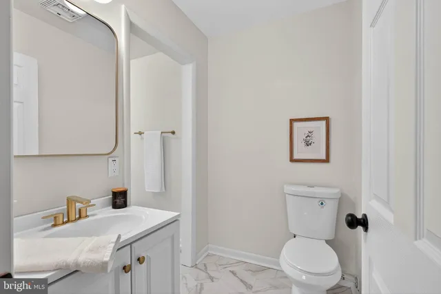 $395,000 | 2472 Leaman Road, Ronks, PA 17572