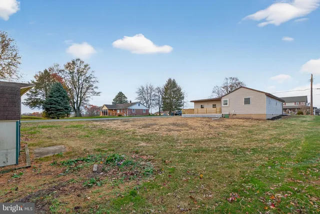 $395,000 | 2472 Leaman Road, Ronks, PA 17572