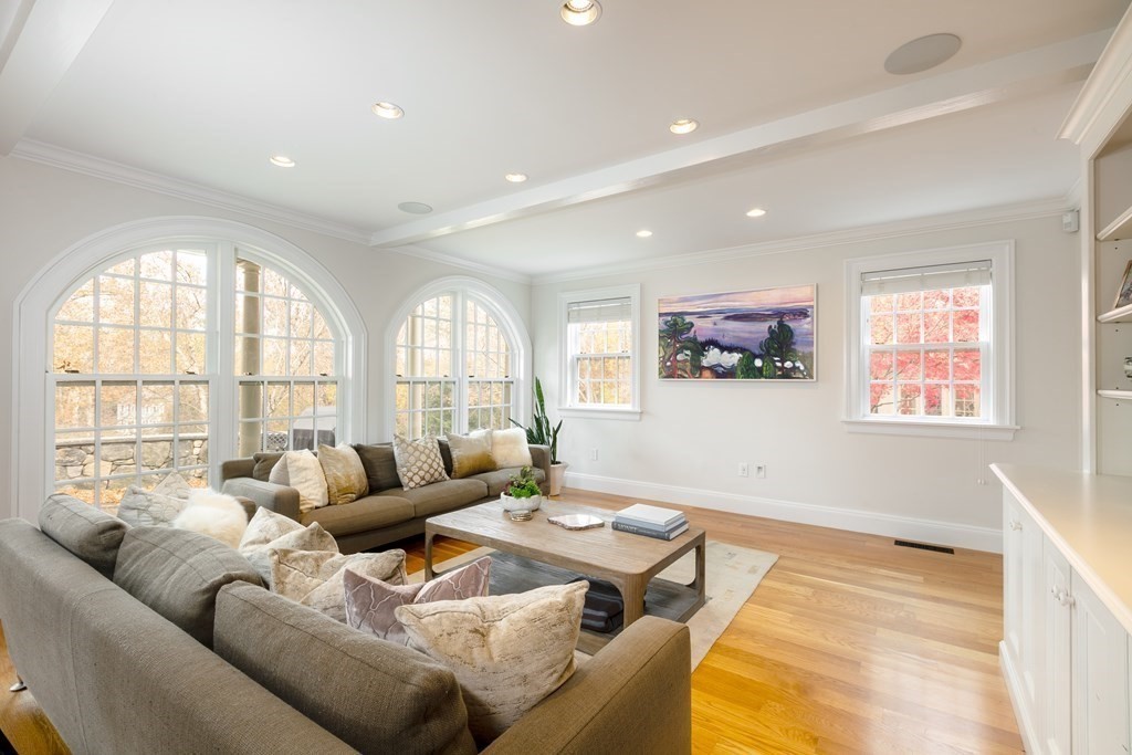325 Nashawtuc Road Concord, MA 01742 - Photo 18 of 39 Gallery Image 18