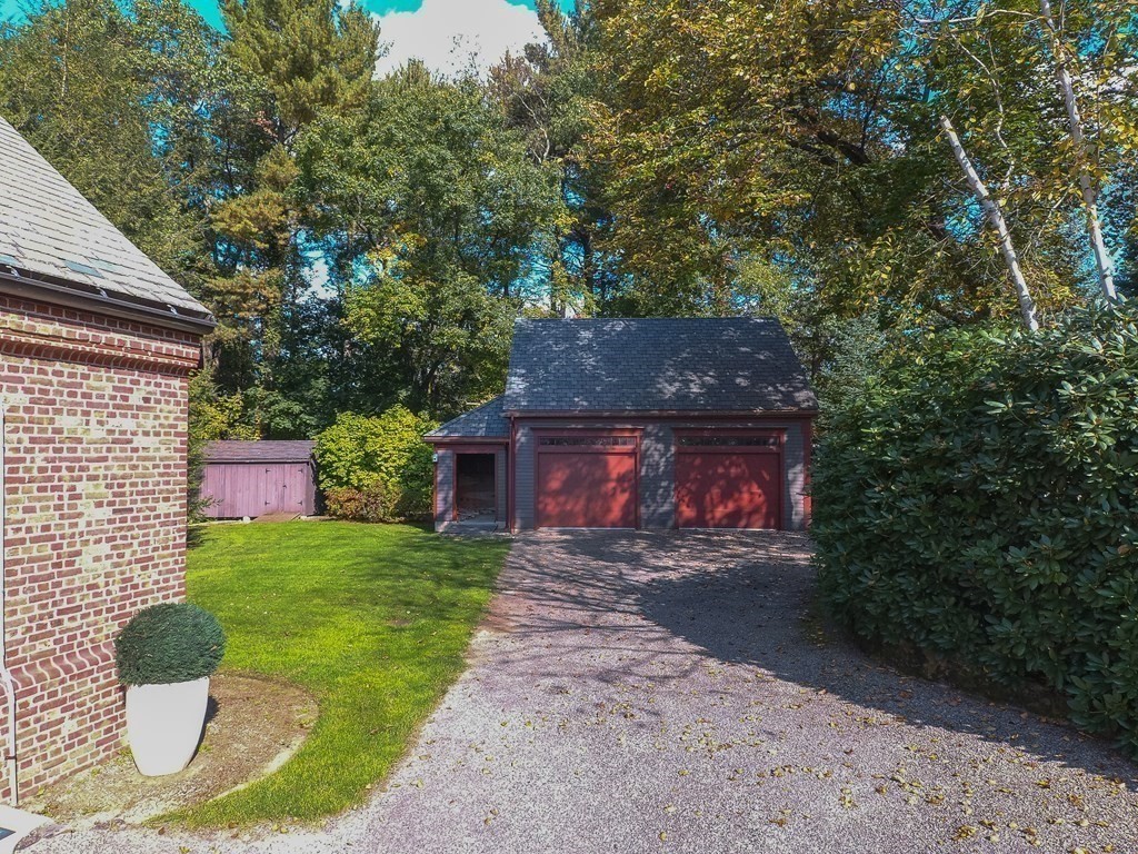 325 Nashawtuc Road Concord, MA 01742 - Photo 32 of 39 Gallery Image 32