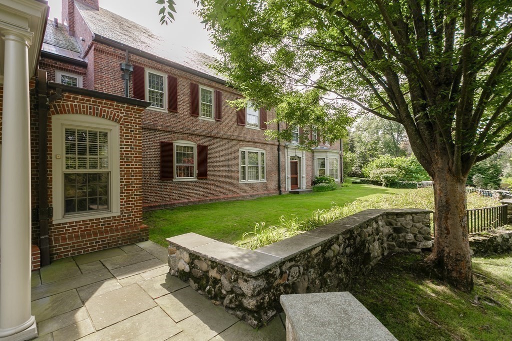 325 Nashawtuc Road Concord, MA 01742 - Photo 36 of 39 Gallery Image 36