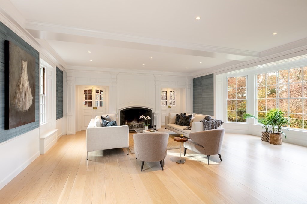 325 Nashawtuc Road Concord, MA 01742 - Photo 5 of 39 Gallery Image 5