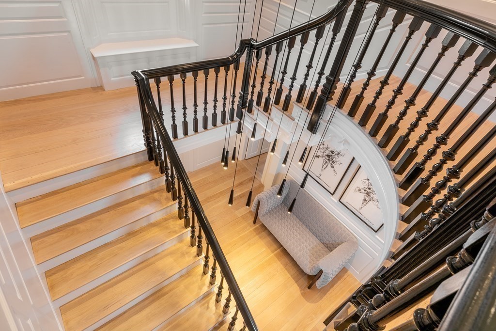 325 Nashawtuc Road Concord, MA 01742 - Photo 10 of 39 Gallery Image 10