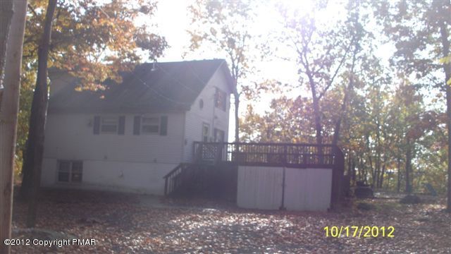 282 Chipmunk Road Bushkill, PA 18324 - Photo 1 of 11 MAIN
