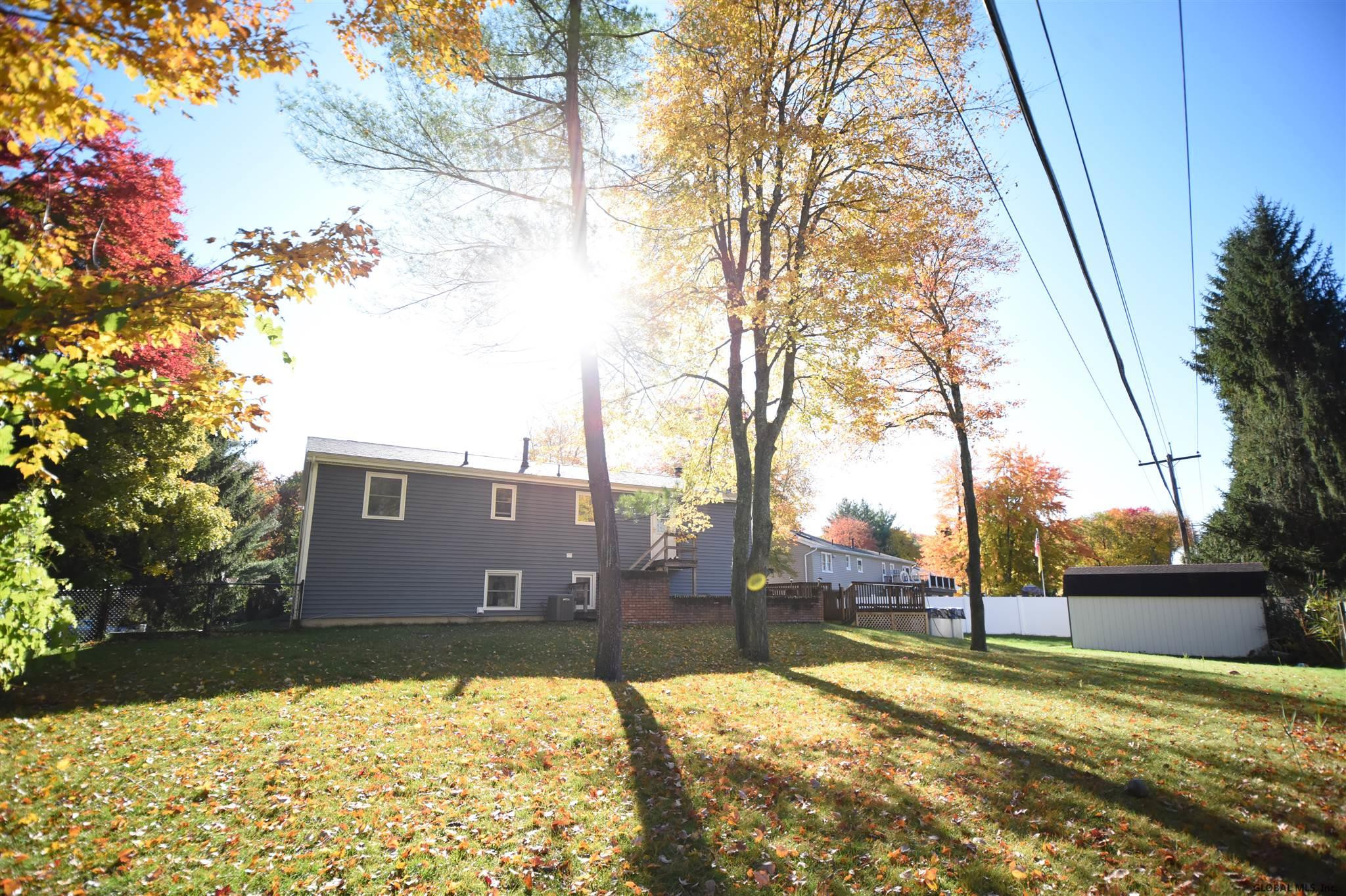 26 Haystack Road Clifton Park, NY 12065 - Photo 3 of 36 Photo 3