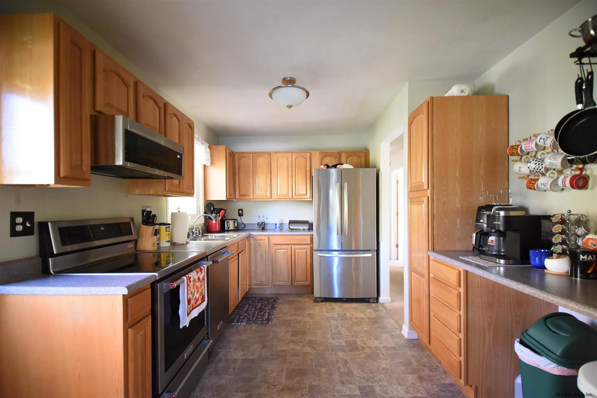26 Haystack Road Clifton Park, NY 12065 - Photo 8 of 36 Photo 8