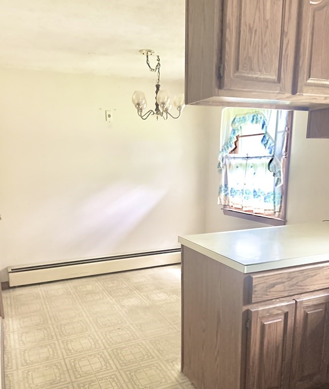 27 Mandalay Road Chicopee, MA 01020 - Photo 3 of 14 Gallery Image 3