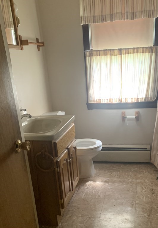 27 Mandalay Road Chicopee, MA 01020 - Photo 7 of 14 Gallery Image 7