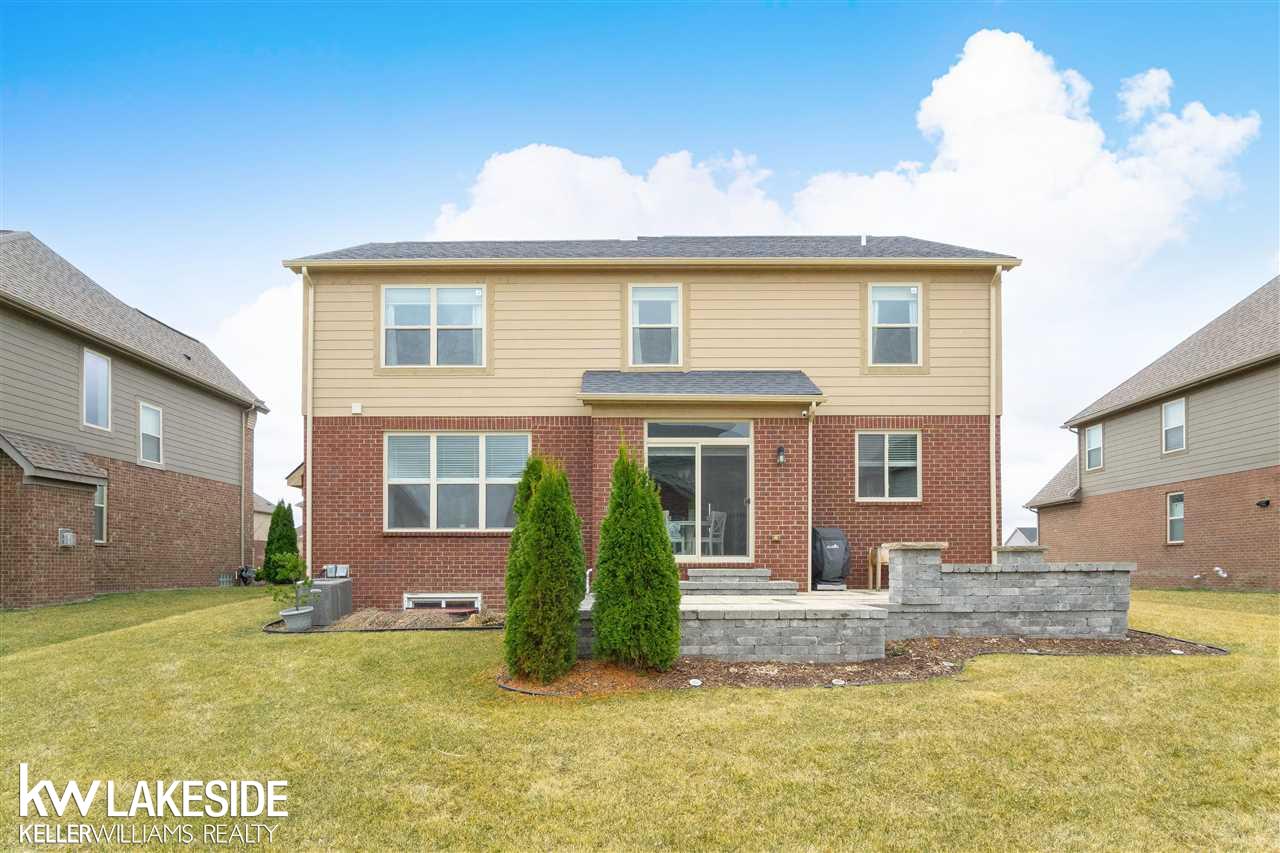 50540 Rockingham Drive Canton, MI 48188 - Photo 8 of 57 50071080-7.JPG