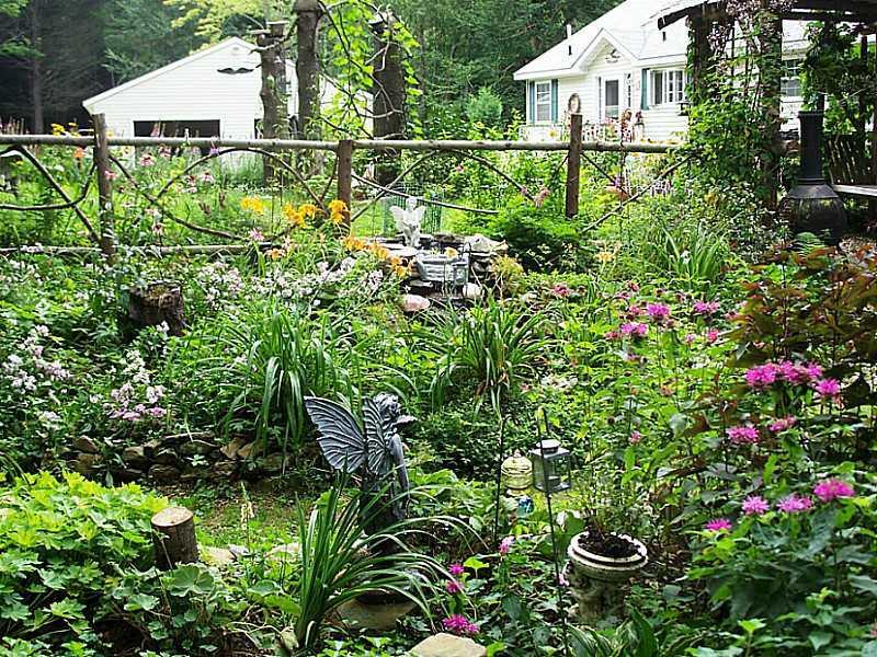 11 Ricker Lane Litchfield, ME 04350 - Photo 20 of 26 Yard/Garden.