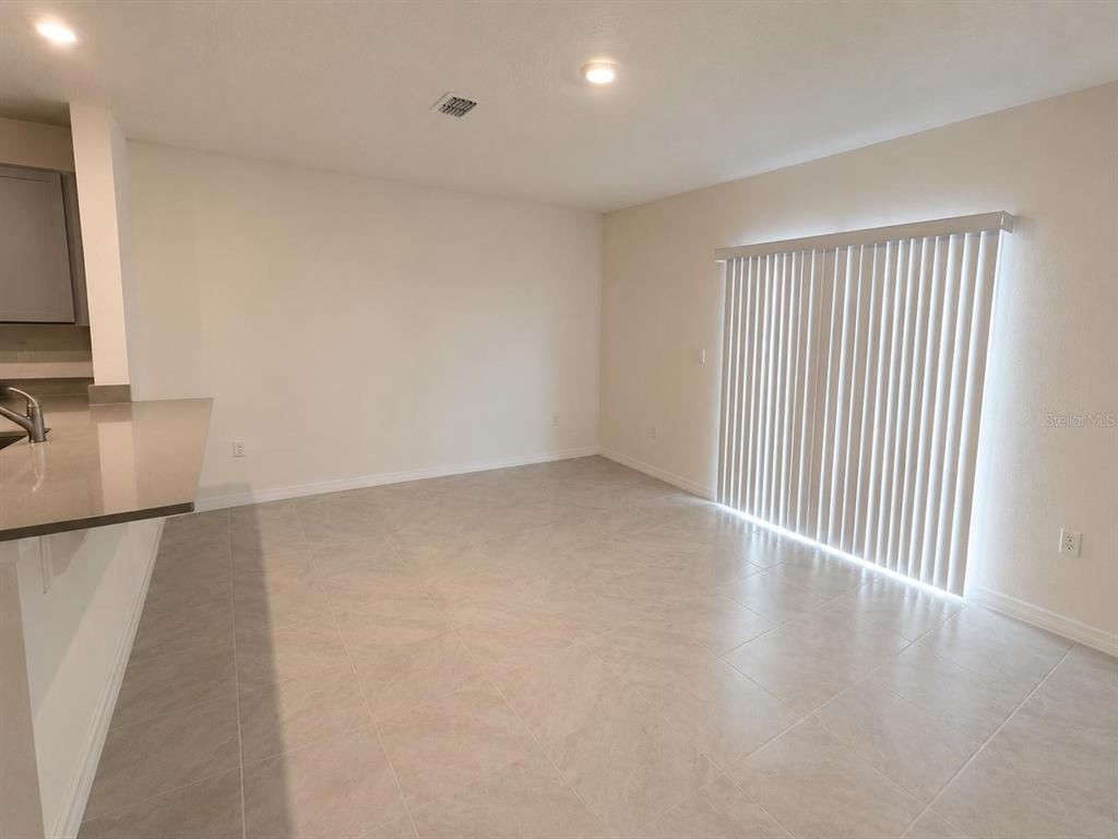 2199 Longleaf Road Davenport, FL 33837 - Photo 4 of 18