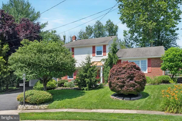 $489,000 | 4946 James Place, Brookhaven, PA 19015