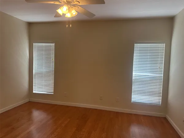 $1,300 | 1509 West 39th 1/2 Street, Unit 104, Austin, TX 78756