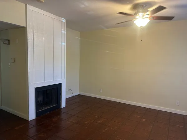 $1,300 | 1509 West 39th 1/2 Street, Unit 104, Austin, TX 78756