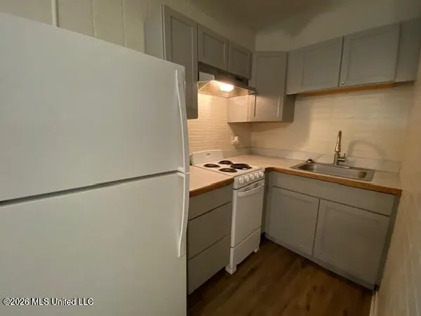 $700 | 1621 19th Avenue, Unit 1/2, Gulfport, MS 39501