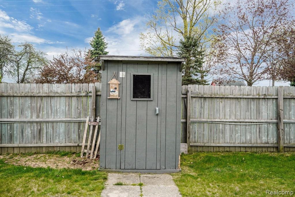 6588 Maple Lane Road Rives Junction, MI 49277 - Photo 41 of 48