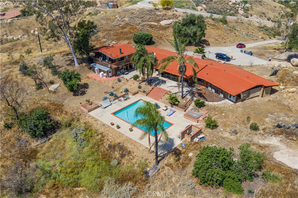 6308 Hawarden Drive Riverside, CA 92506 - Photo 3 of 40