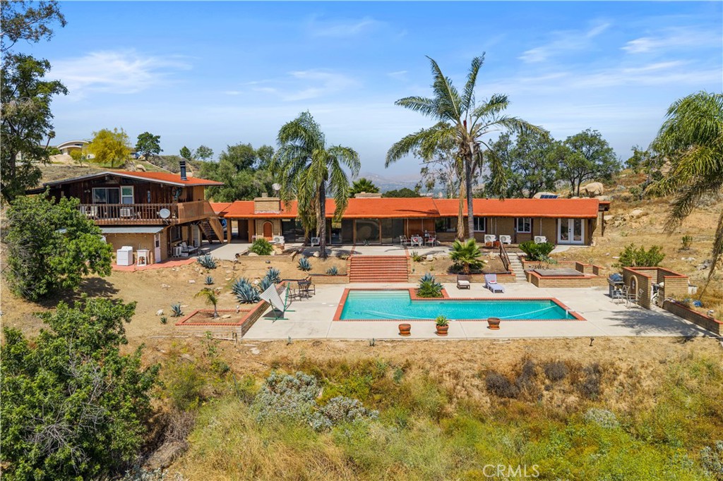 6308 Hawarden Drive Riverside, CA 92506 - Photo 4 of 40