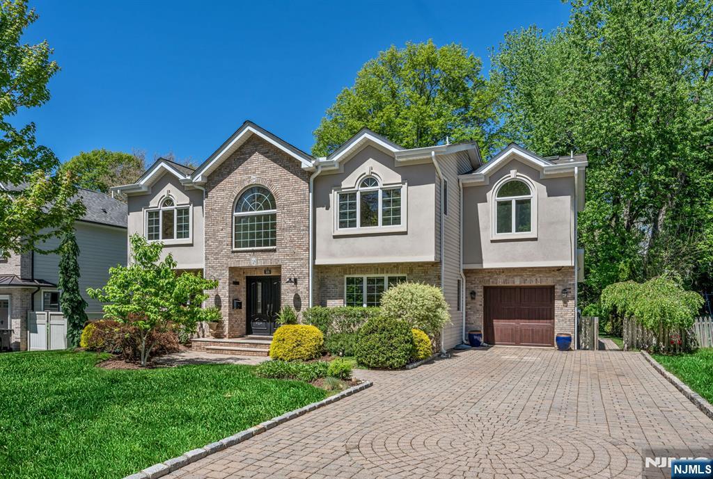 309 South Drive Paramus, NJ 07652 - Photo 1 of 50