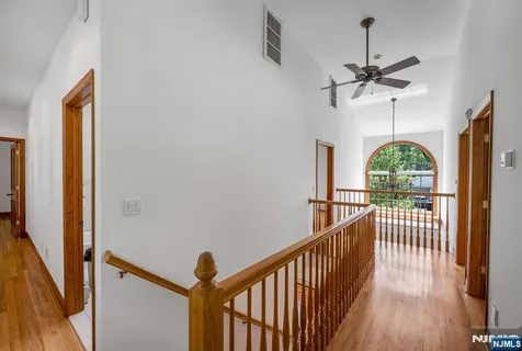 $1,395,000 | 309 South Drive, Paramus, NJ 07652
