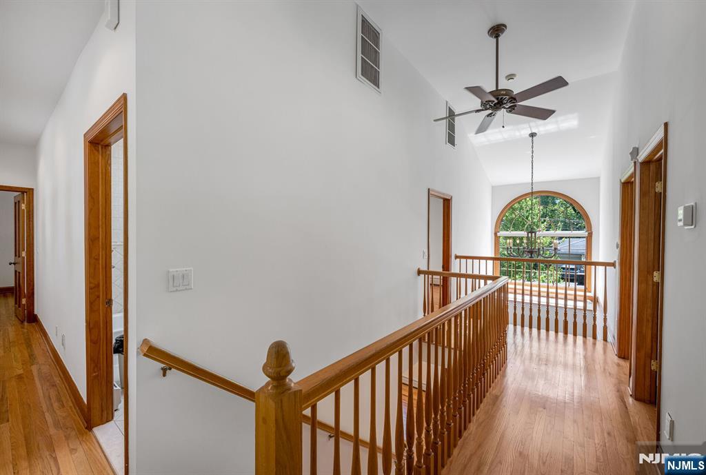 309 South Drive Paramus, NJ 07652 - Photo 26 of 50