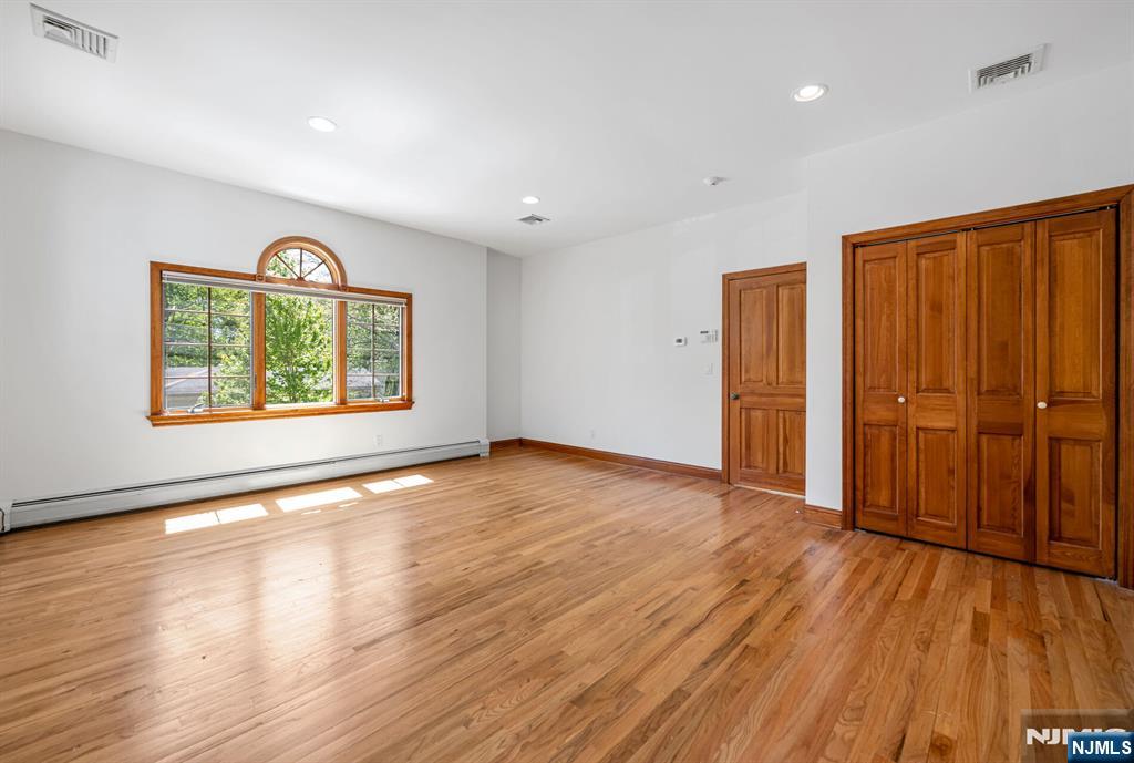 309 South Drive Paramus, NJ 07652 - Photo 29 of 50
