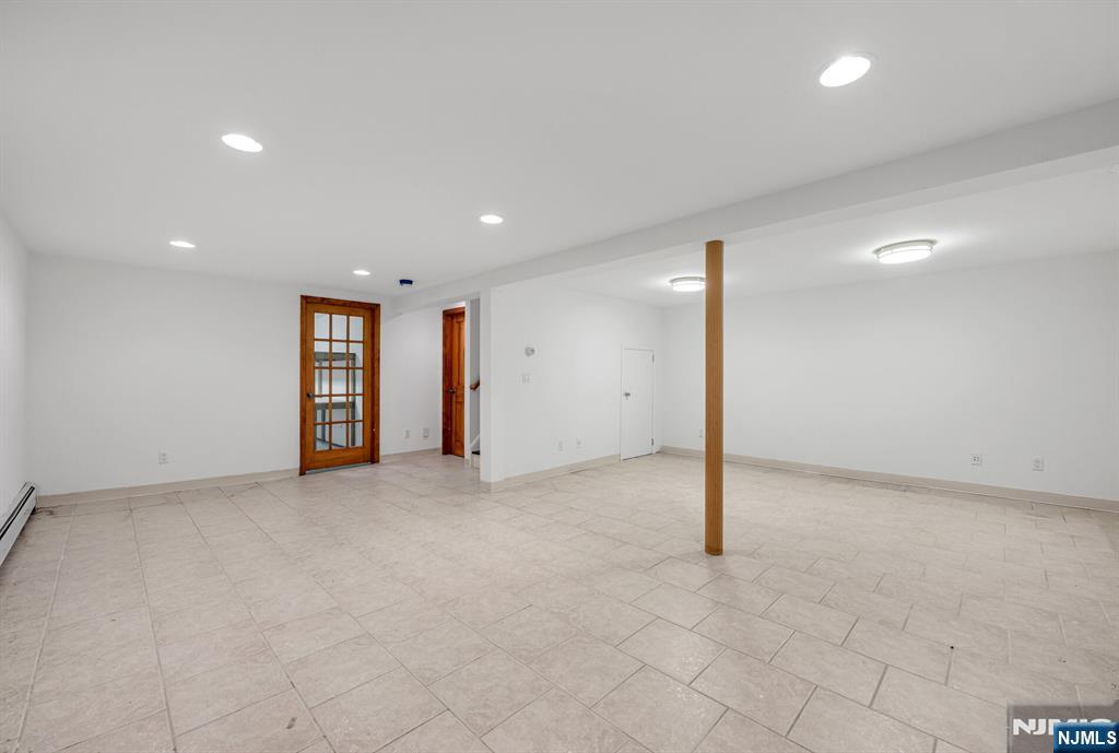 309 South Drive Paramus, NJ 07652 - Photo 42 of 50