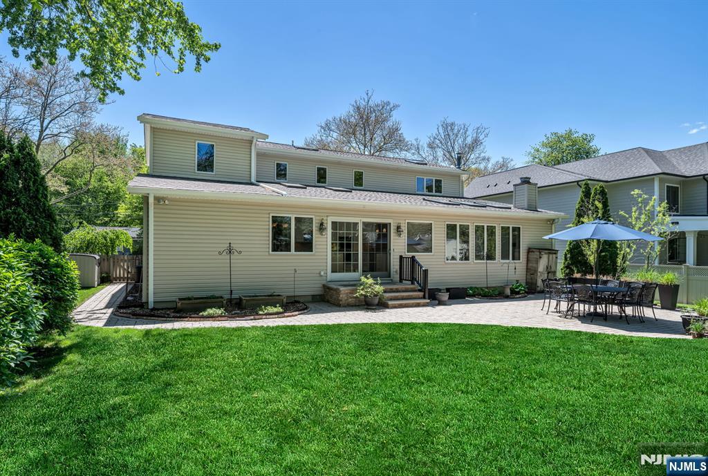 309 South Drive Paramus, NJ 07652 - Photo 46 of 50