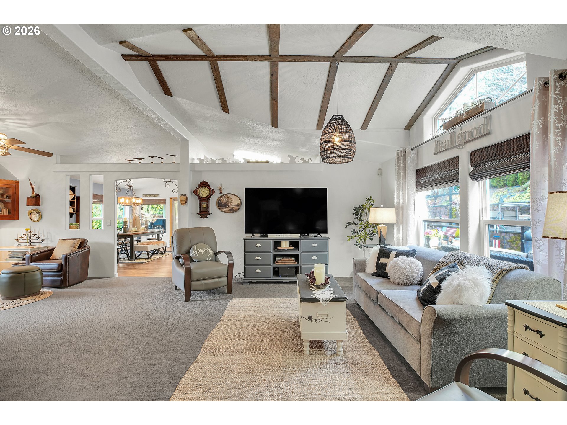 39444 Southeast Tumala Mountain Road Estacada, OR 97023 - Photo 15 of 48 Living Room