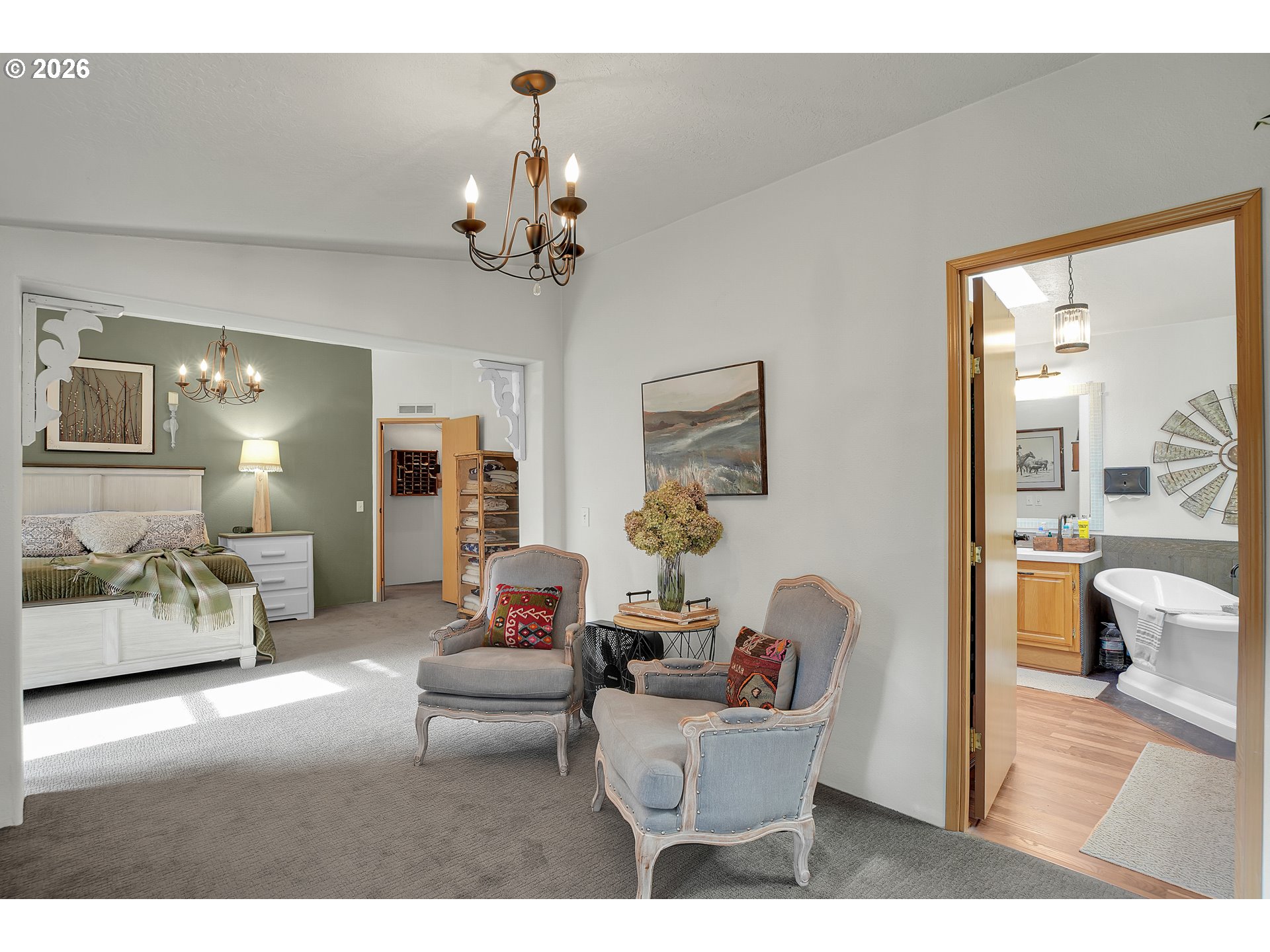 39444 Southeast Tumala Mountain Road Estacada, OR 97023 - Photo 22 of 48 Primary Bedroom