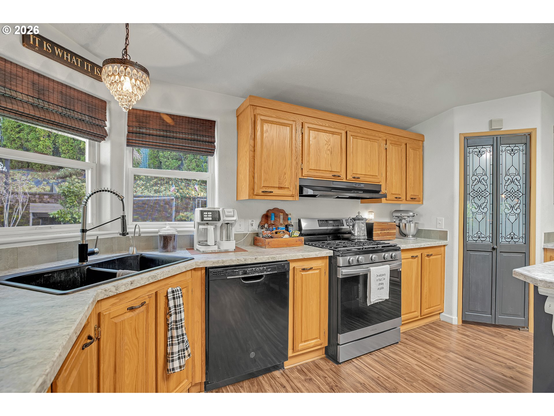 39444 Southeast Tumala Mountain Road Estacada, OR 97023 - Photo 9 of 48 Kitchen