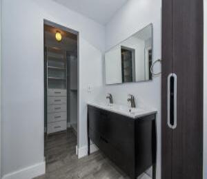 12 Royal Palm Way, Unit 6060 Boca Raton, FL 33432 - Photo 17 of 27 Master Bathroom