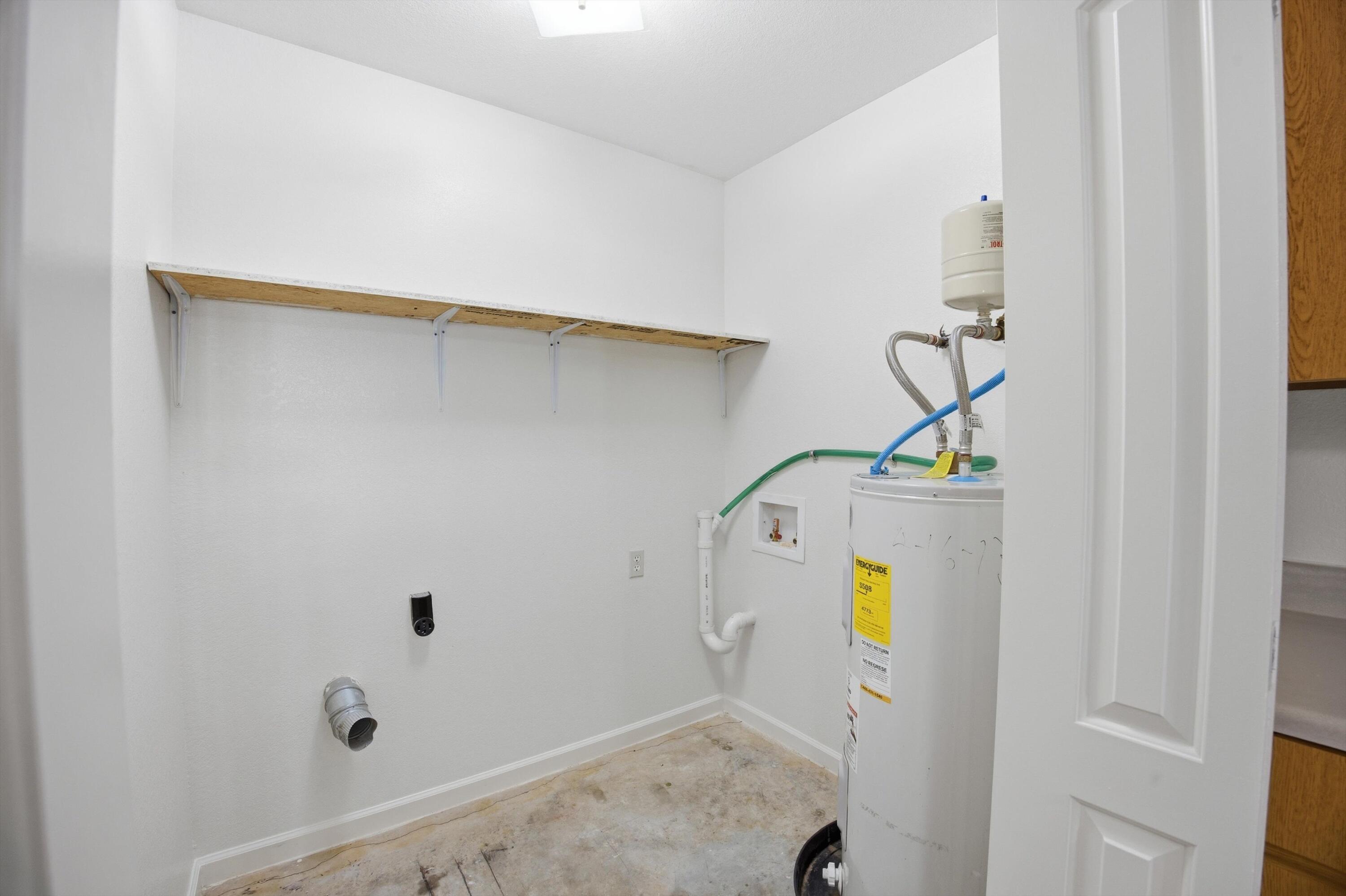 8498 Shawn Ridge Road Harrison, TN 37341 - Photo 17 of 59 Laundry Closet