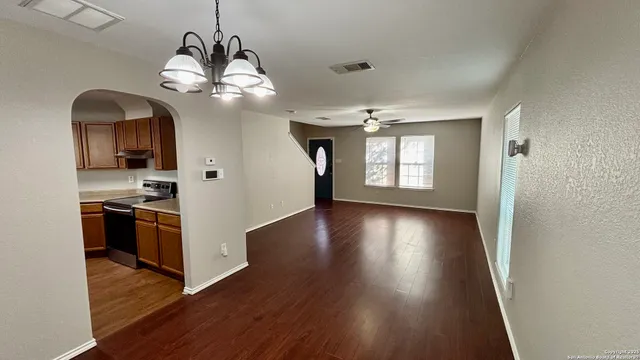 $1,550 | 8871 Staghorn Mill, Converse, TX 78109