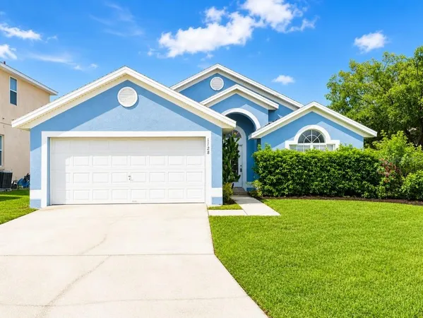 $2,015 | 1128 Pinedale Drive, Davenport, FL 33897