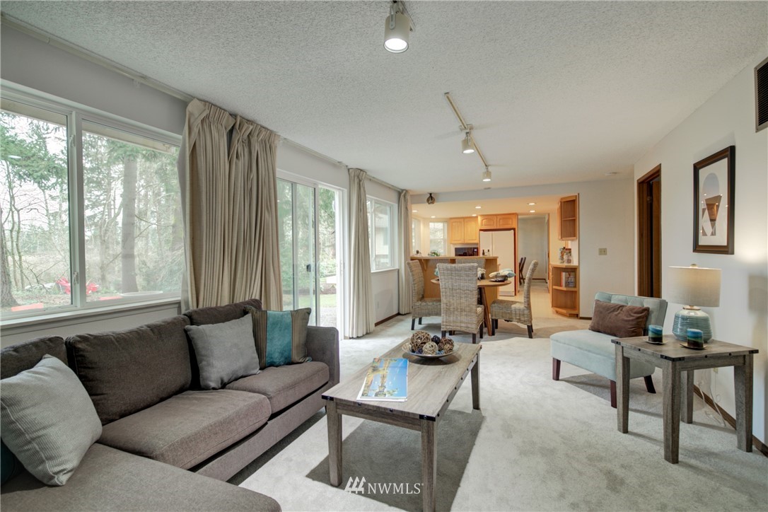 15854 132nd Place Southeast Renton, WA 98058 - Photo 12 of 35 Gallery Image 12