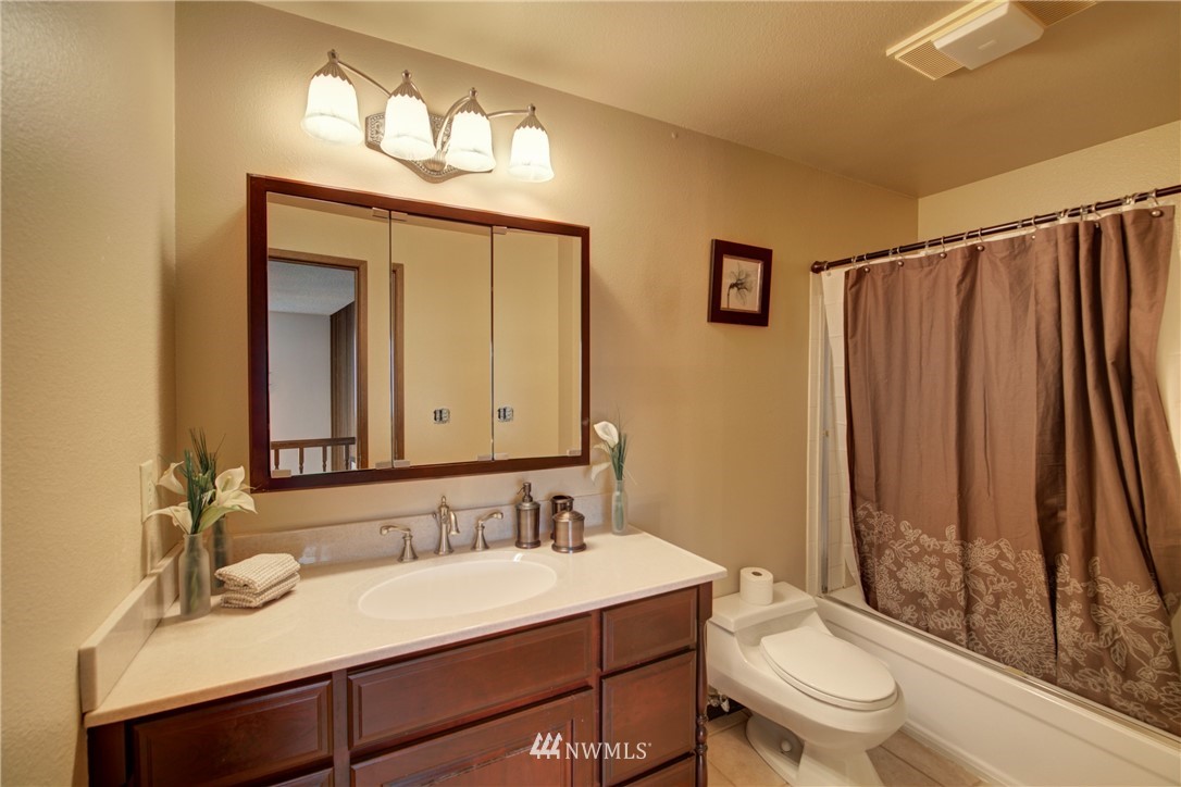 15854 132nd Place Southeast Renton, WA 98058 - Photo 26 of 35 Gallery Image 26