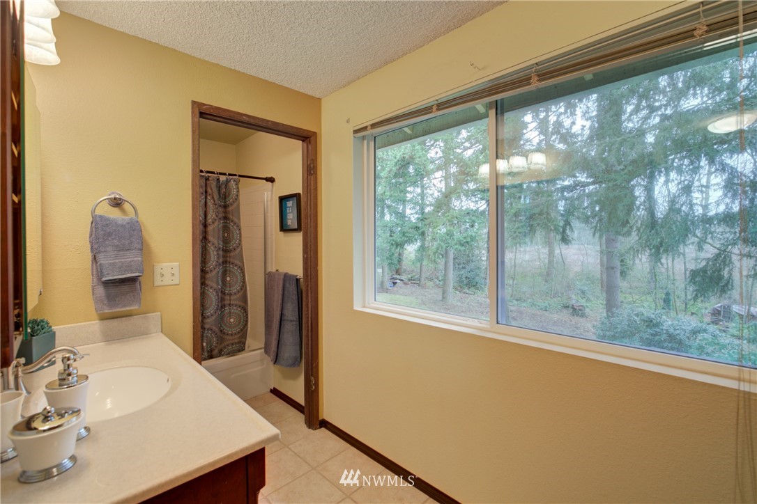 15854 132nd Place Southeast Renton, WA 98058 - Photo 30 of 35 Gallery Image 30