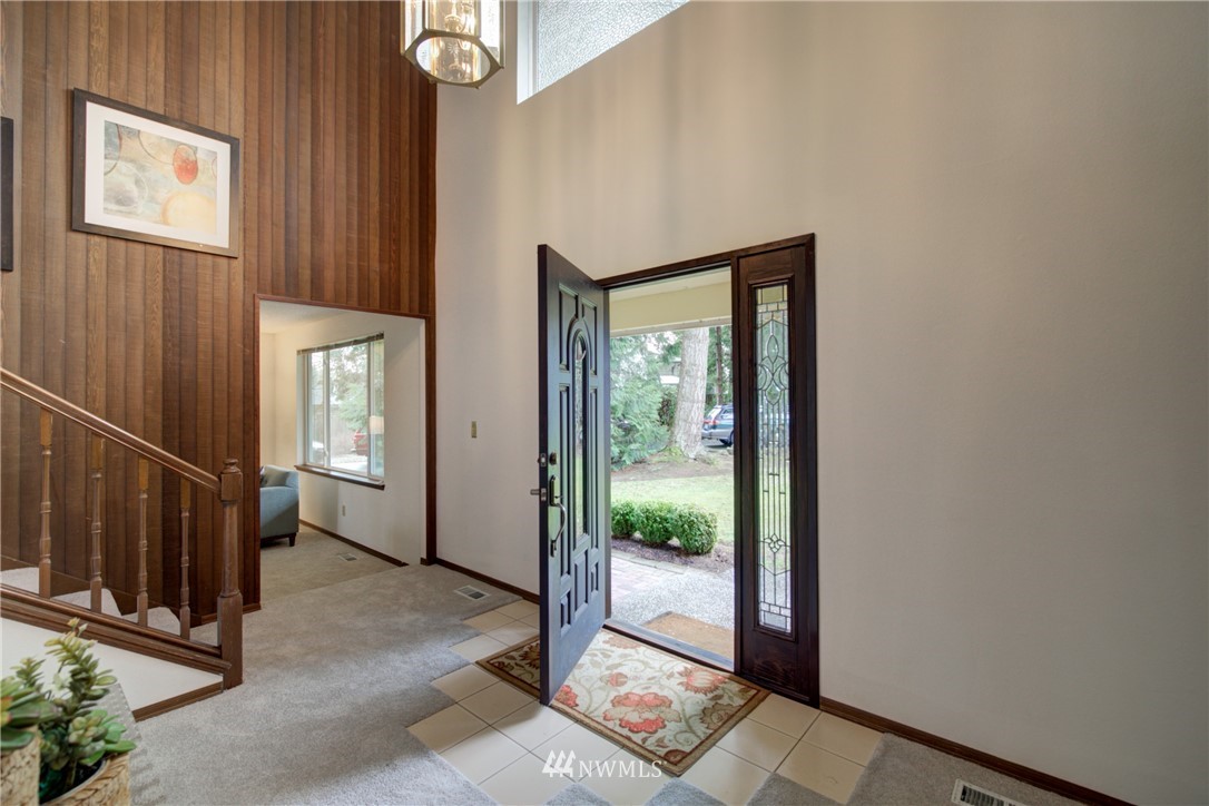 15854 132nd Place Southeast Renton, WA 98058 - Photo 4 of 35 Gallery Image 4