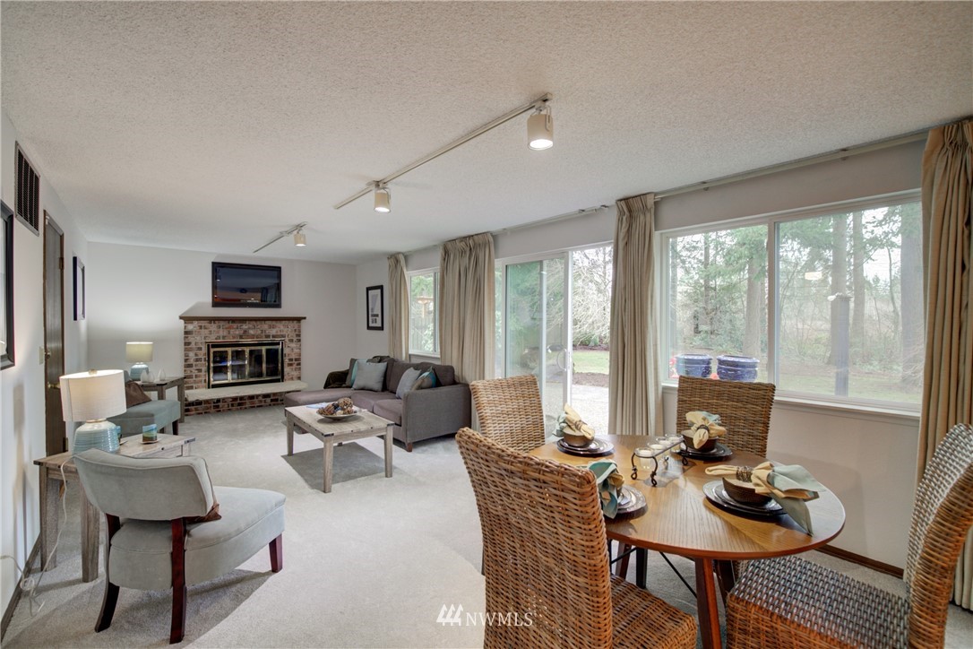 15854 132nd Place Southeast Renton, WA 98058 - Photo 9 of 35 Gallery Image 9