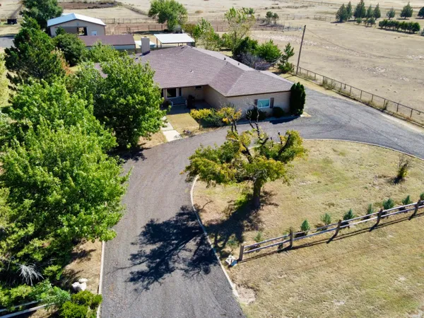 a view of a livingroom with a furniture