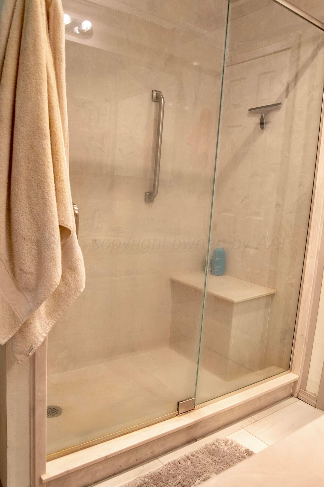 14653 Halsey Trail Amarillo, TX 79118 - Photo 55 of 66 Hall bathroom