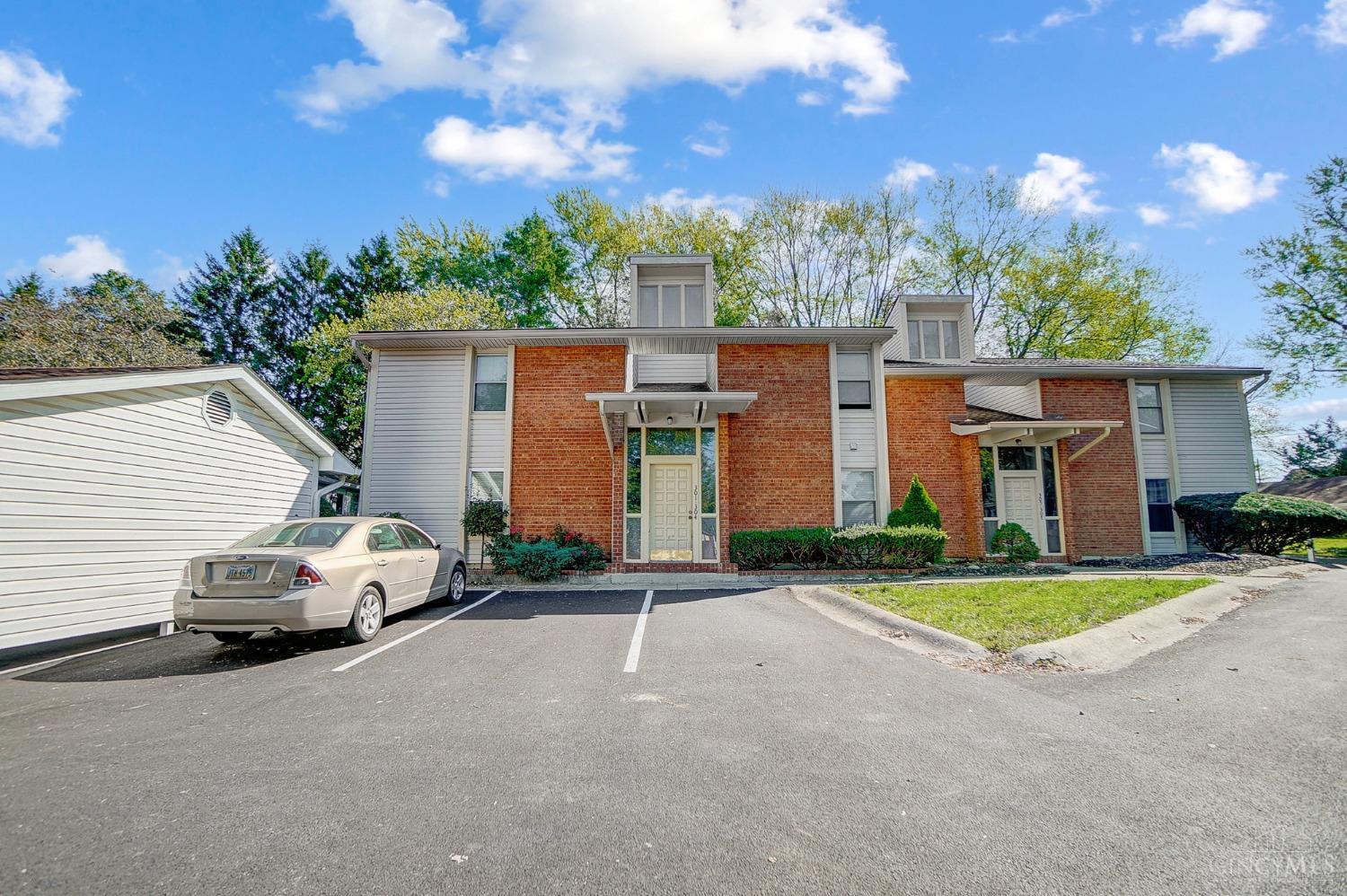 111 Ridge Road, Unit 301 Lebanon, OH 45036 - Photo 1 of 33 Gallery Image 1