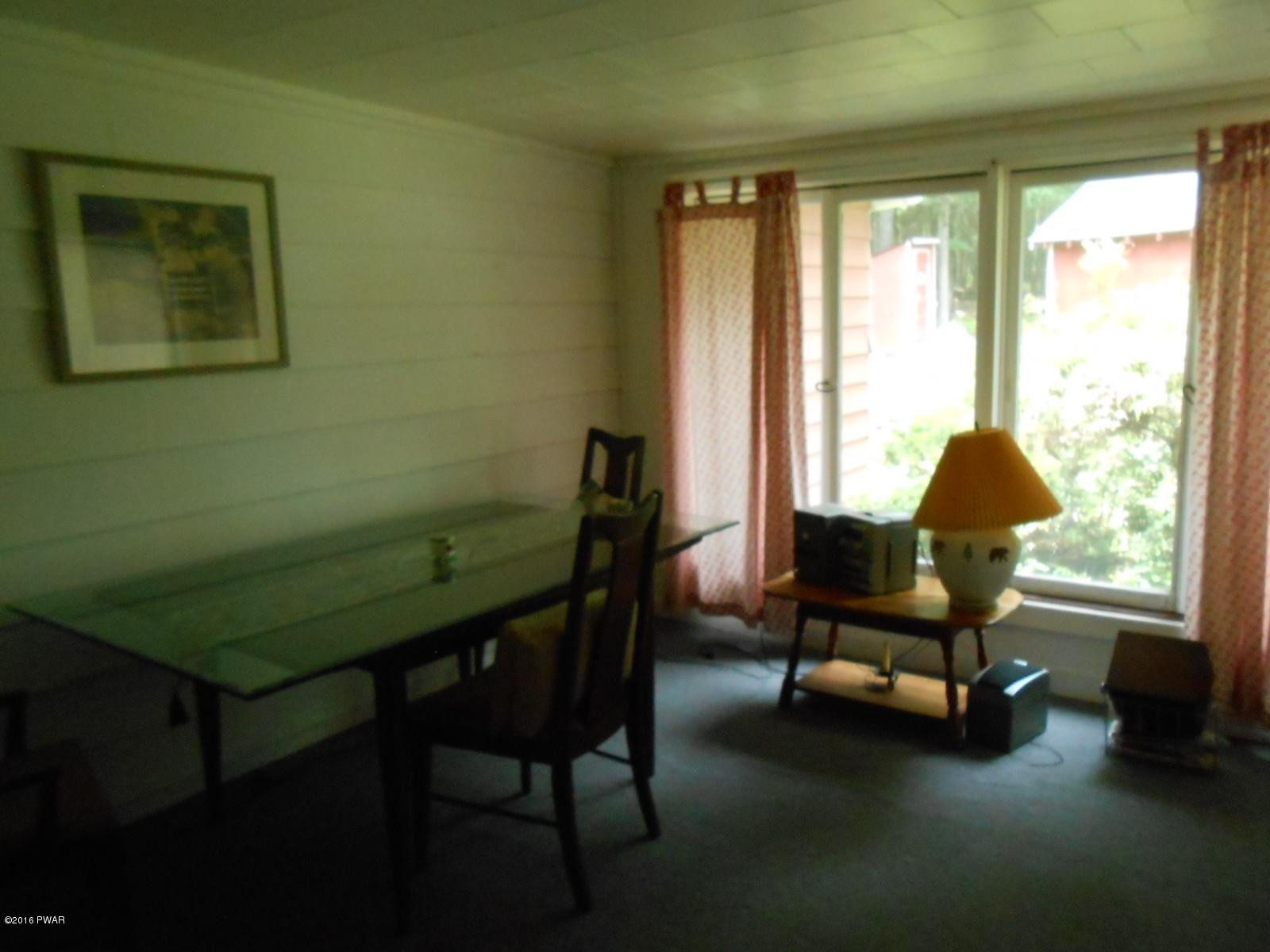 137 Church Road Hawley, PA 18428 - Photo 27 of 42 26-Sunroom