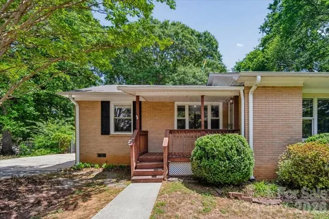 $375,000 | 107 Fox Run Drive, Fort Mill, SC 29715
