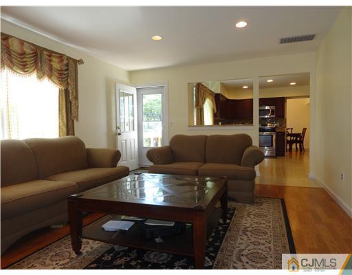 56 Portland Street Edison, NJ 08820 - Photo 12 of 25 Gallery Image 12