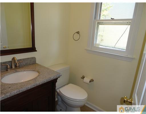 56 Portland Street Edison, NJ 08820 - Photo 13 of 25 Gallery Image 13