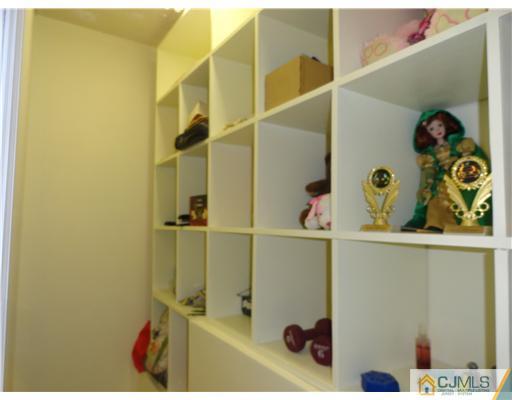 56 Portland Street Edison, NJ 08820 - Photo 15 of 25 Gallery Image 15
