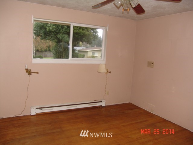 2527 Spring Street Bremerton, WA 98310 - Photo 9 of 11 Gallery Image 9